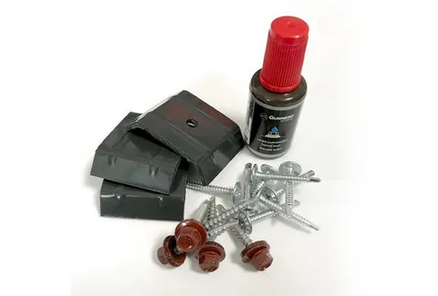 Pfannenblech Befestigungsmaterial. Reparaturfarbe, Schrauben und weitere Artikel