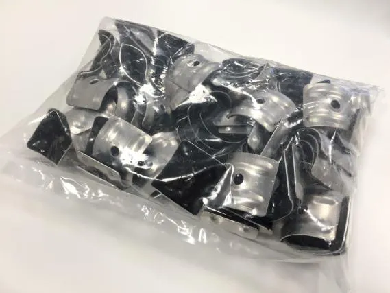 100 Kalotten aus Aluminium in einem Beutel. Alle Kalotten sind blank und werden mit Dichtung geliefert.