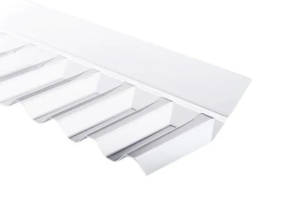 Polycarbonat Wandanschluss für PC-Lichtplatten im Spundwandprofil (76/18 Trapez). Hier in klarer Ausführung für maximale Lichtdurchlässigkeit