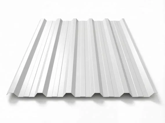 Preview: Freigestelltes Trapezblech T-35DR in RAL 9010 Reinweiß, klares Weiß mit leicht glänzender Oberfläche, perspektivische Draufsicht auf weißem Hintergrund