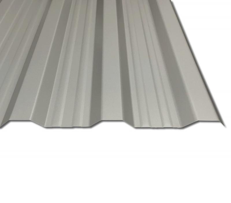 Dieses Profilblech wird mit einer 25 µm Polyesterbeschichtung hergestellt und bietet hervorragende statische Eigenschaften als Trapezblech mit geringer Profilhöhe
