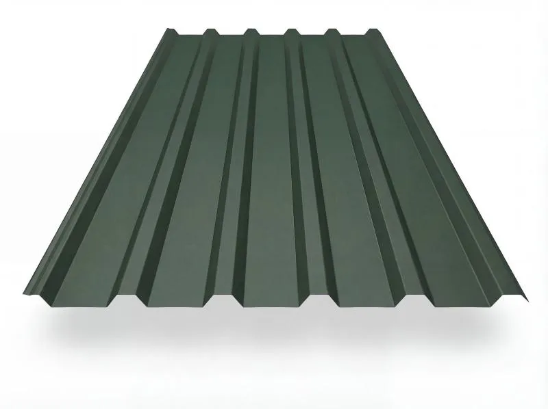 Trapezblech TP35 in Moosgrün (RAL 6005), freigestelltes Produktfoto mit gleichmäßig profilierten Trapezwellen, perspektivische Draufsicht auf weißem Hintergrund
